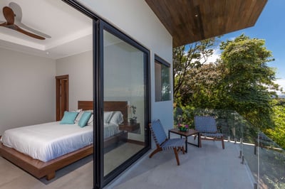 Luxury Villa Photo #30