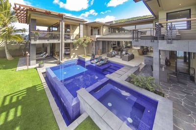 Luxury Villa Photo #11