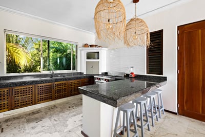 Luxury Villa Photo #40