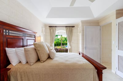 Luxury Villa Photo #15