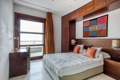 Luxury Villa Photo #22