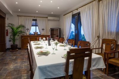 Luxury Villa Photo #23