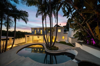 Luxury Villa Photo #2