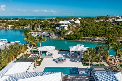 Luxury Villa Photo #5