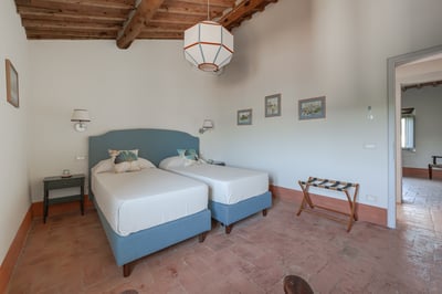 Luxury Villa Photo #34