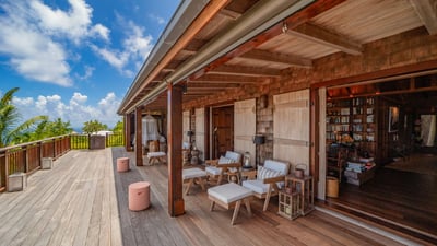 Luxury Villa Photo #18