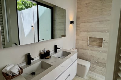 Luxury Villa Photo #39