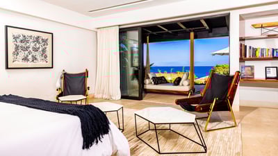Luxury Villa Photo #20