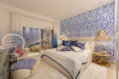 Luxury Villa Photo #16