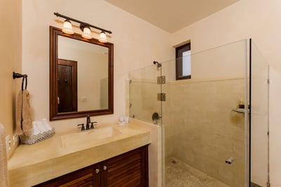 Luxury Villa Photo #19