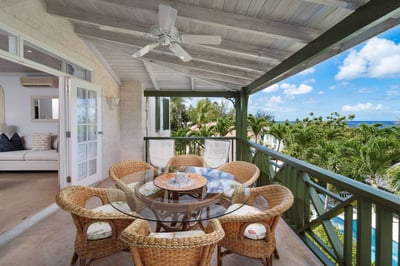 Luxury Villa Photo #6