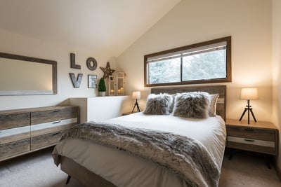 Luxury Villa Photo #25
