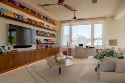 Luxury Villa Photo #39