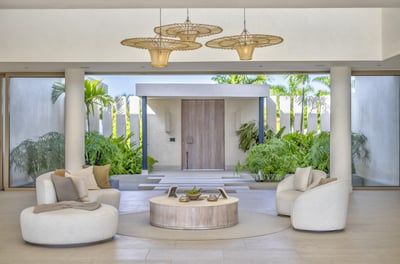 Luxury Villa Photo #14