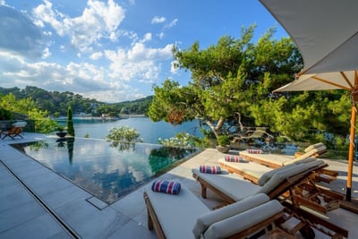Luxury Villa Photo #10