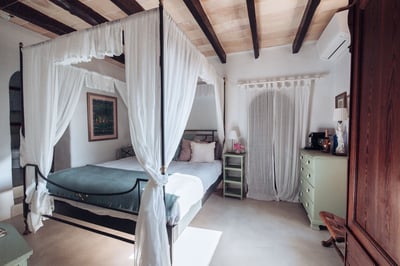 Luxury Villa Photo #41