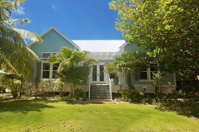 Luxury Villa Photo #2