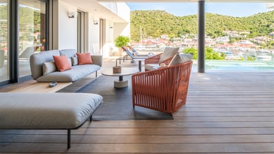 Outdoor Lounge