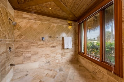 Luxury Villa Photo #53