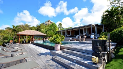 Luxury Villa Photo #3