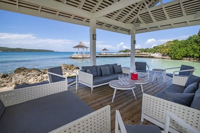 Luxury Villa Photo #16