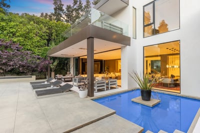 Luxury Villa Photo #5