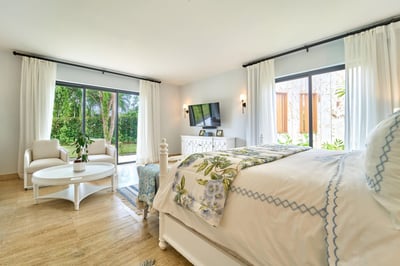 Luxury Villa Photo #29