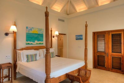Luxury Villa Photo #12