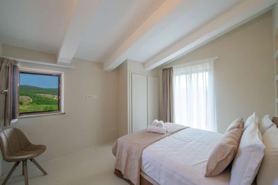 Luxury Villa Photo #13