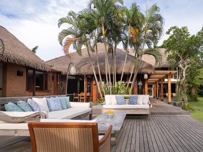Luxury Villa Photo #7