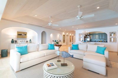 Paynes Bay,Sea Breeze at Old Trees