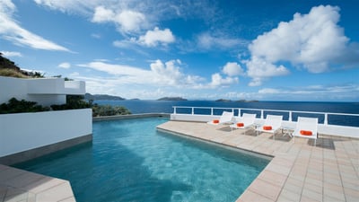Luxury Villa Photo #2