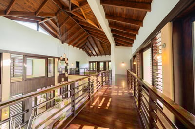 Luxury Villa Photo #23