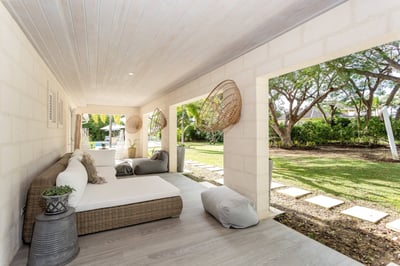 Luxury Villa Photo #6