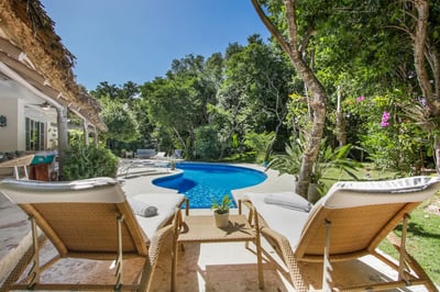 Luxury Villa Photo #4
