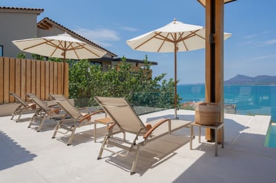 Luxury Villa Photo #4