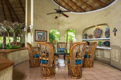 Luxury Villa Photo #8