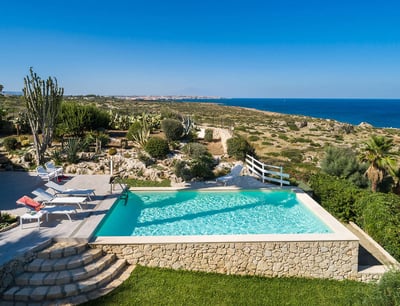 Luxury Villa Photo #8