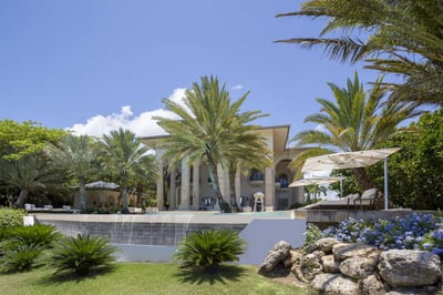 Luxury Villa Photo #5