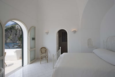 Luxury Villa Photo #28