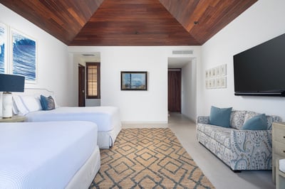 Luxury Villa Photo #33