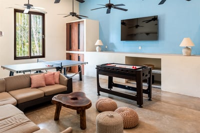 Luxury Villa Photo #17