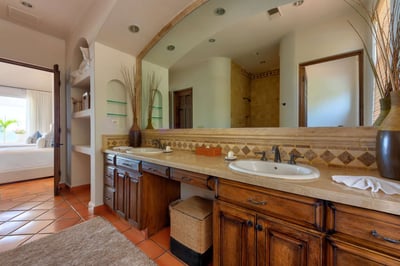 Luxury Villa Photo #44