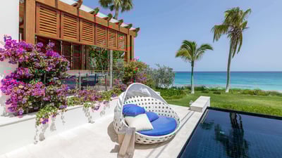 Luxury Villa Photo #11