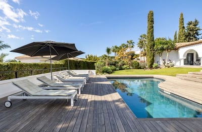 Luxury Villa Photo #6