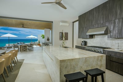 Luxury Villa Photo #26