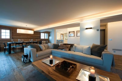 Luxury Villa Photo #9