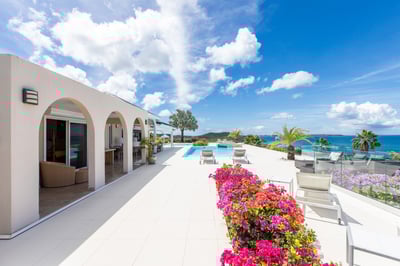 Luxury Villa Photo #11