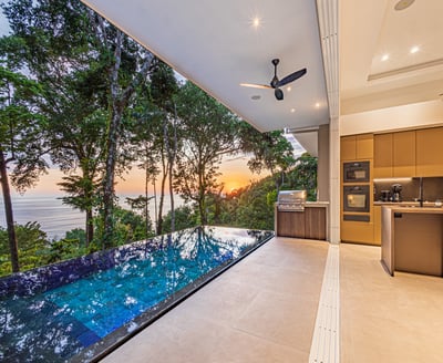Luxury Villa Photo #10