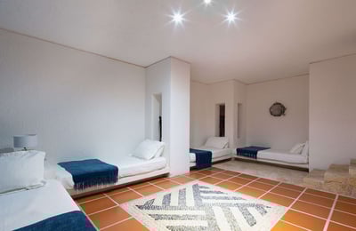 Luxury Villa Photo #43